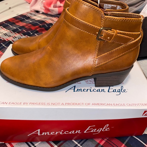 Brand new shoes - Picture 2 of 3